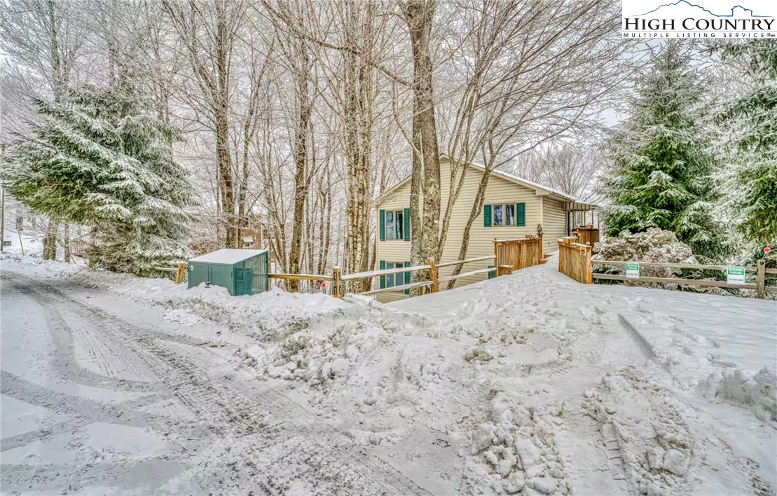 Image number 16 for the current listing