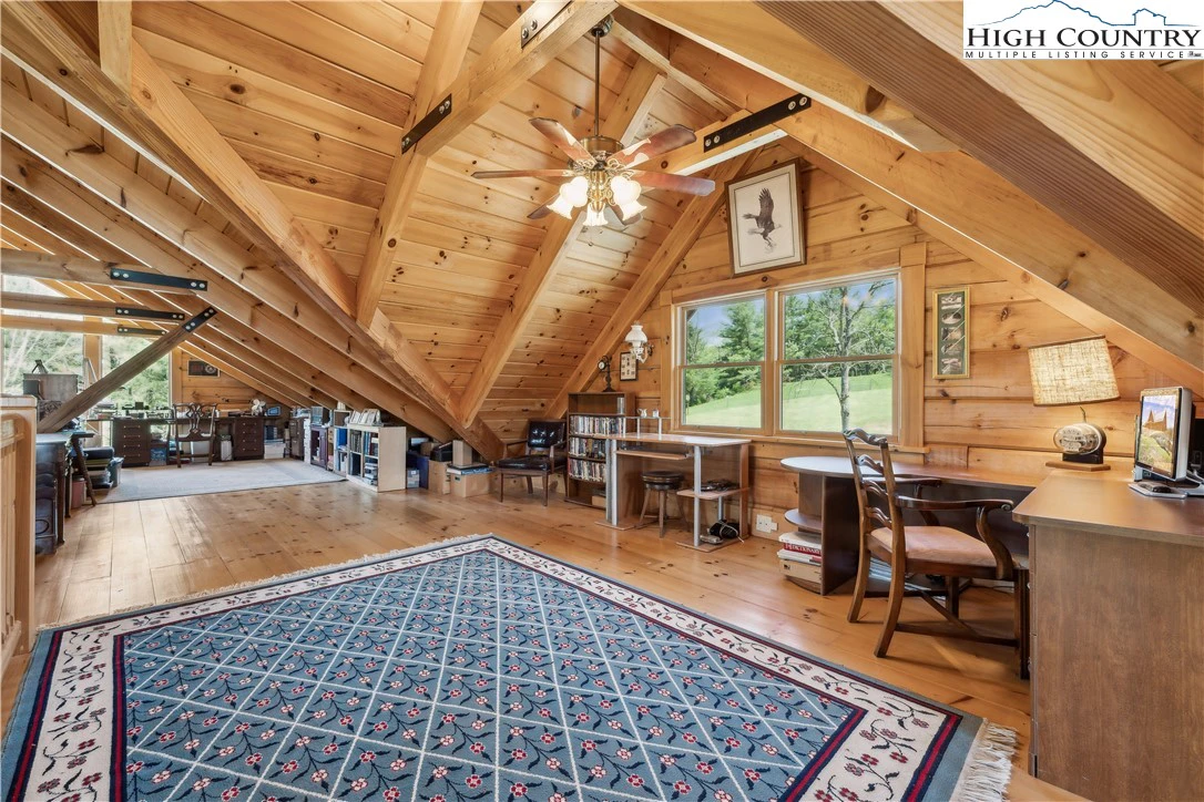 Image number 6 for the current listing