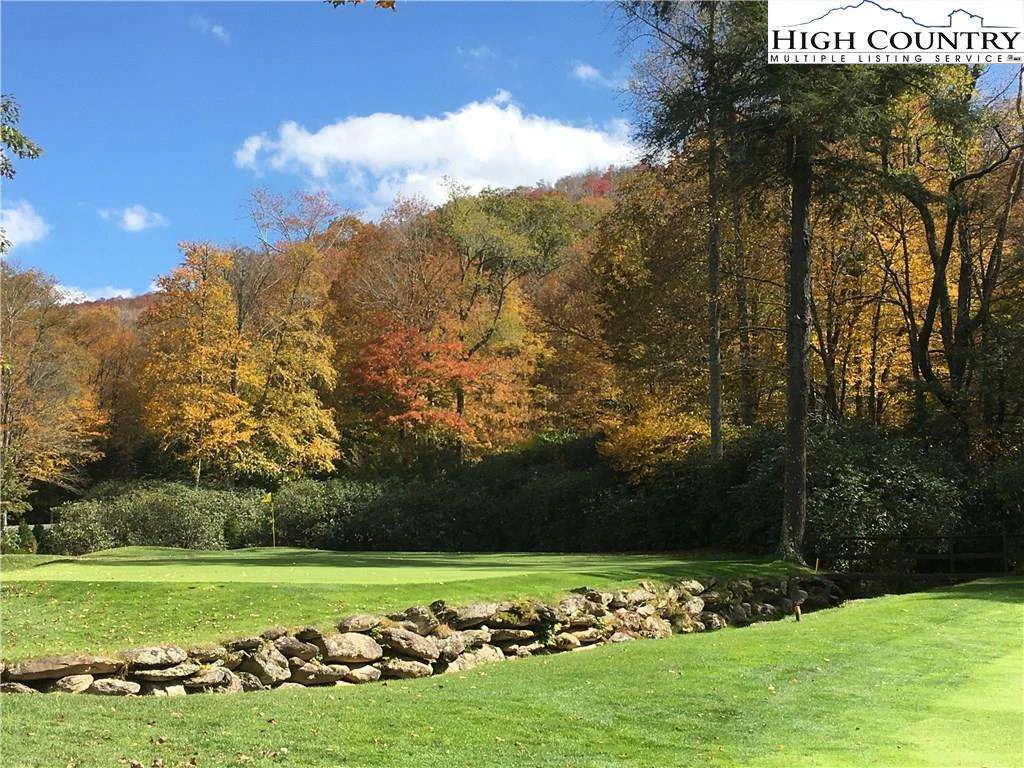 Image number 19 for the current listing