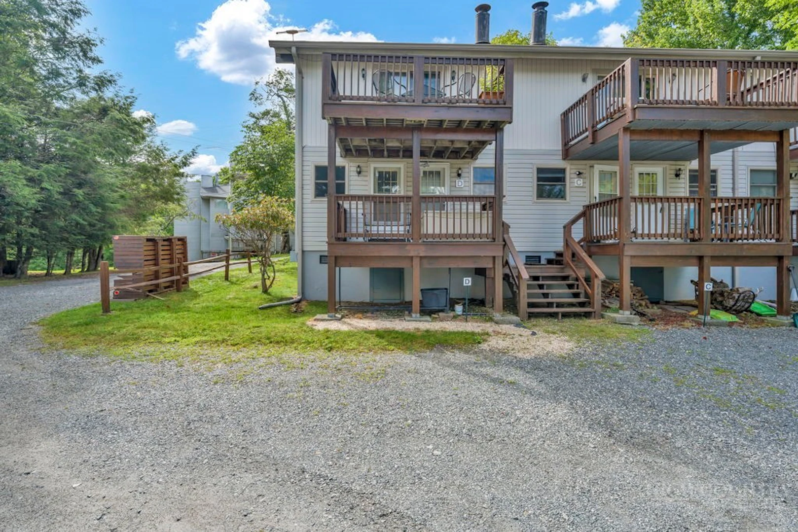 Image number 6 for the current listing