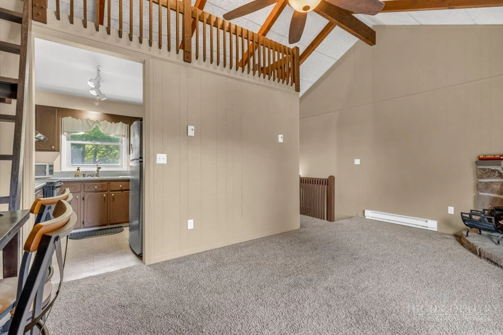 Image number 12 for the current listing