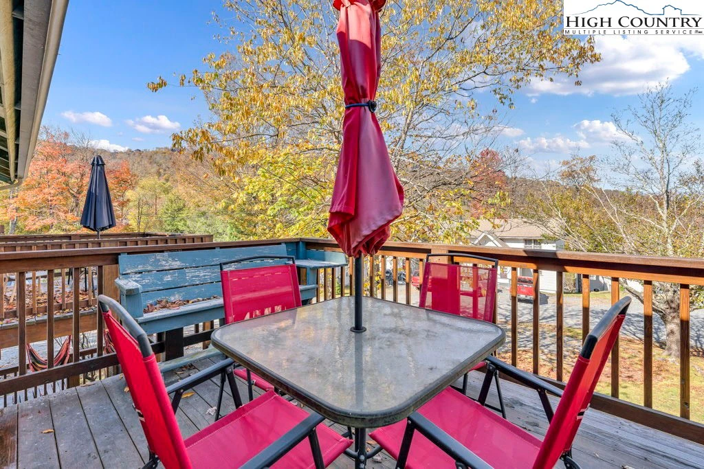 Image number 11 for the current listing