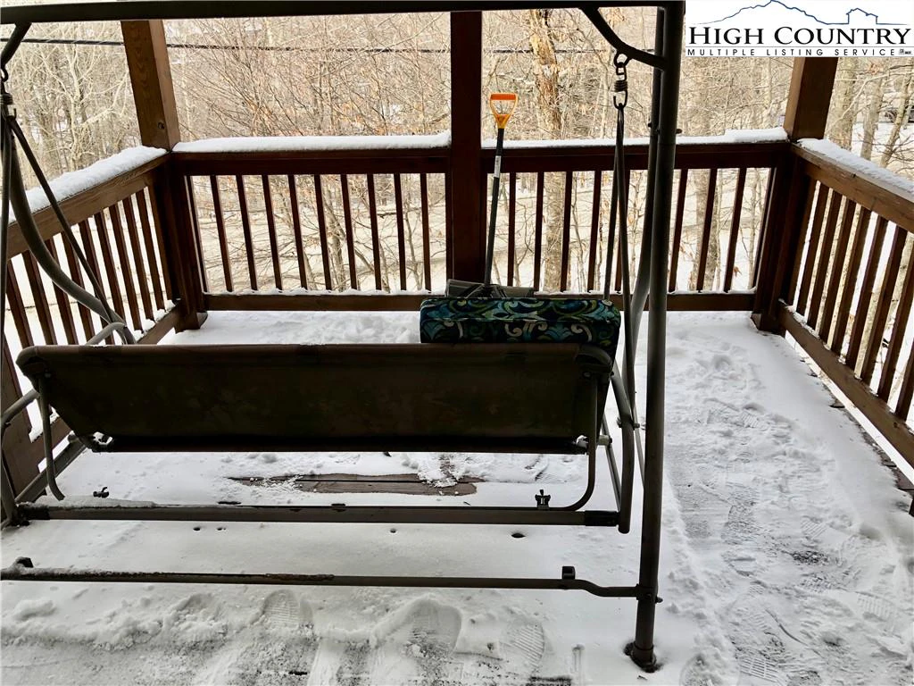 Image number 4 for the current listing