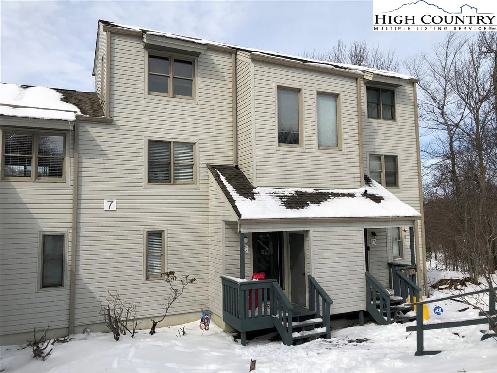 Image number 18 for the current listing