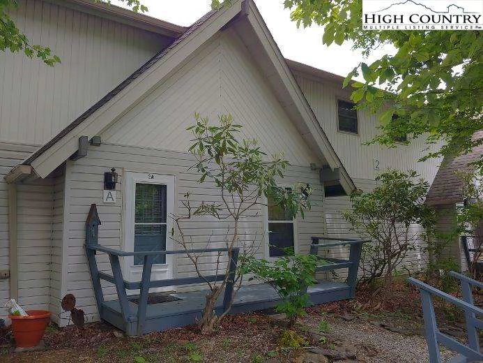 Image number 1 for the current listing