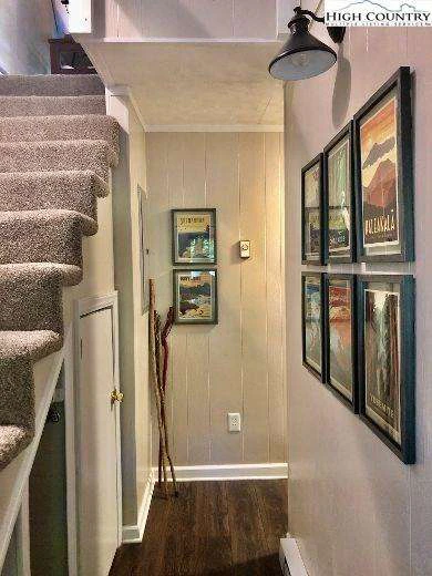 Image number 7 for the current listing