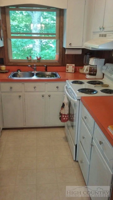 Image number 6 for the current listing