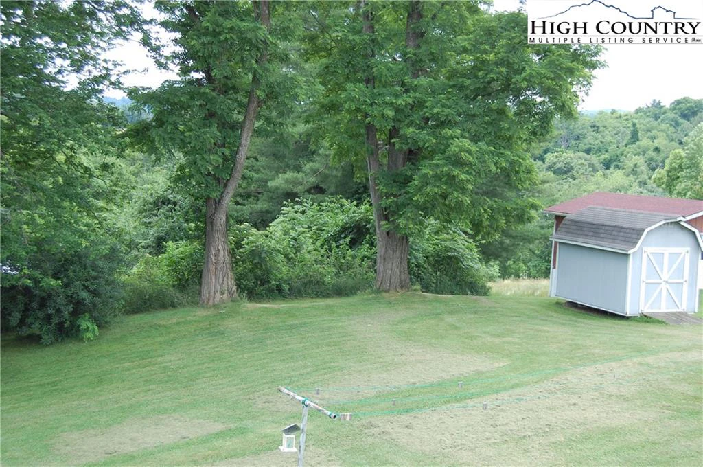Image number 16 for the current listing