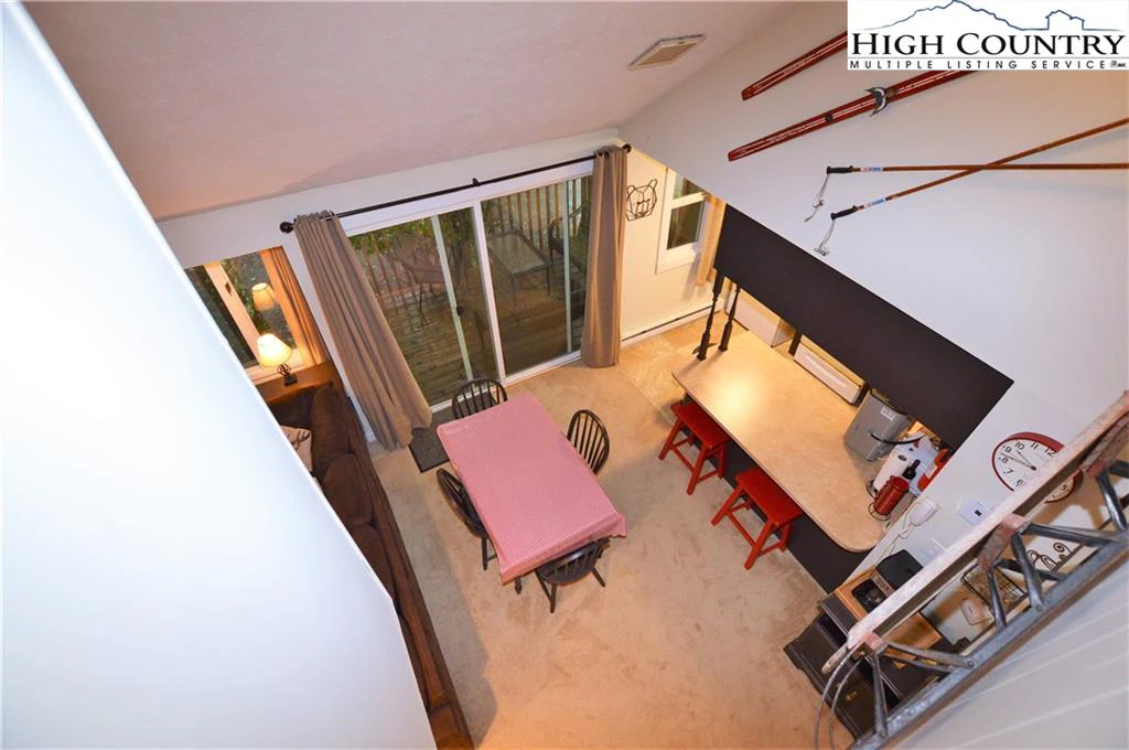 Image number 10 for the current listing