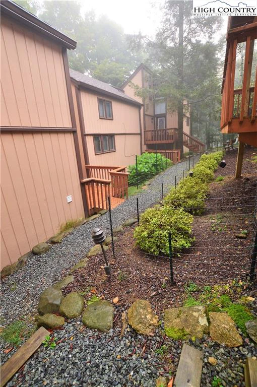 Image number 5 for the current listing