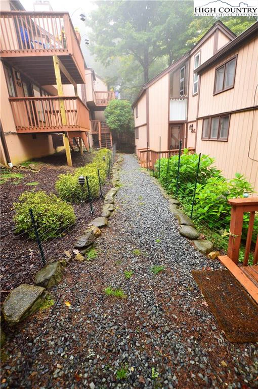 Image number 4 for the current listing