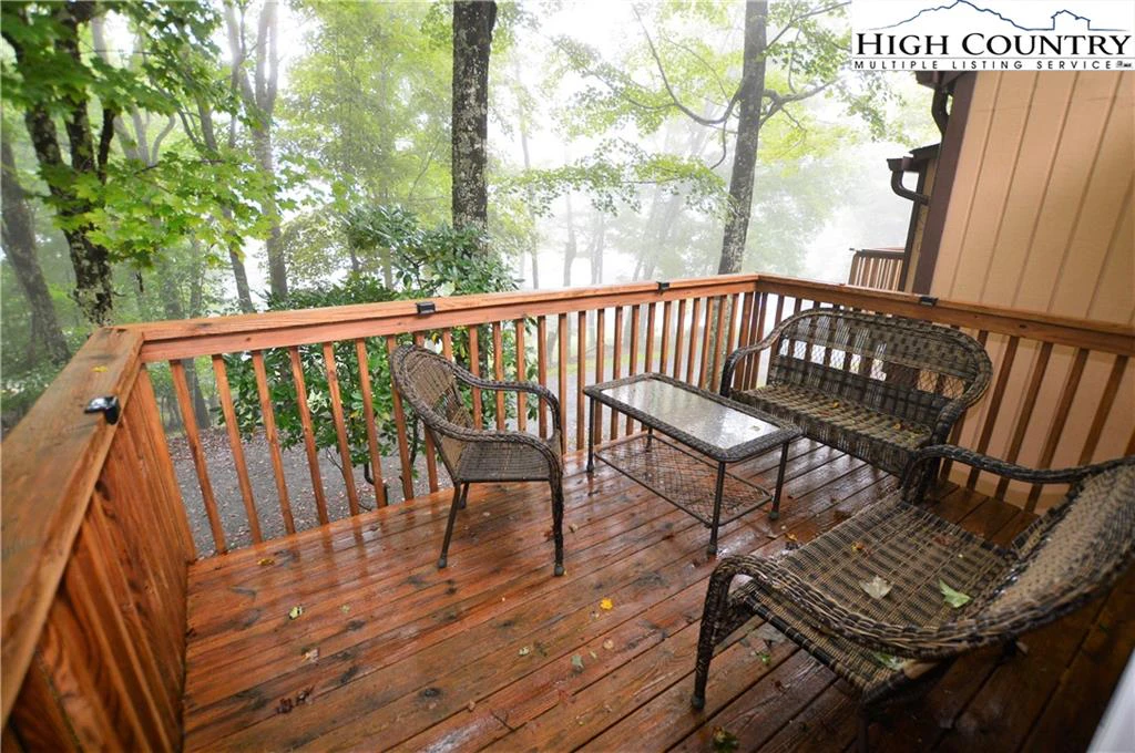 Image number 3 for the current listing