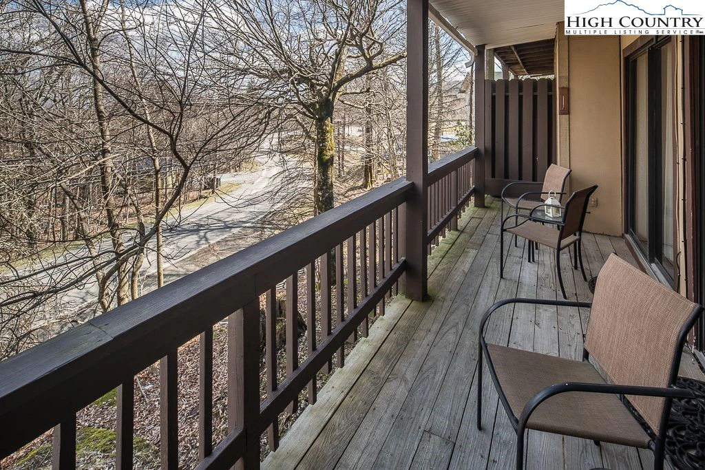 Image number 10 for the current listing