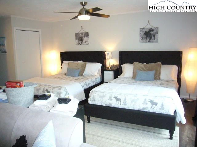 Image number 10 for the current listing