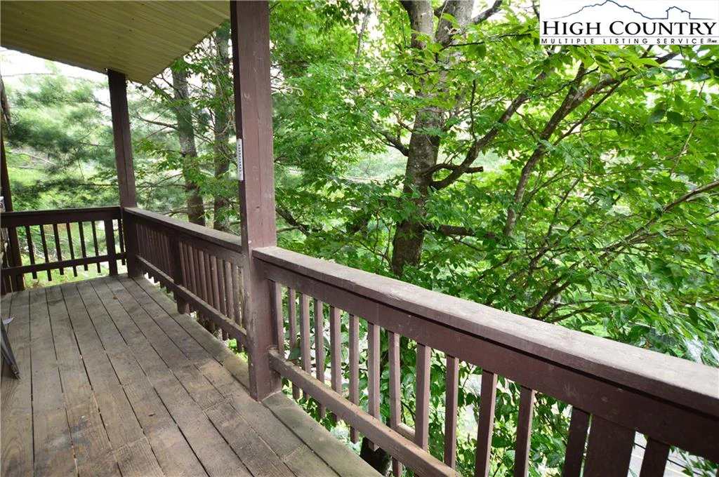 Image number 7 for the current listing