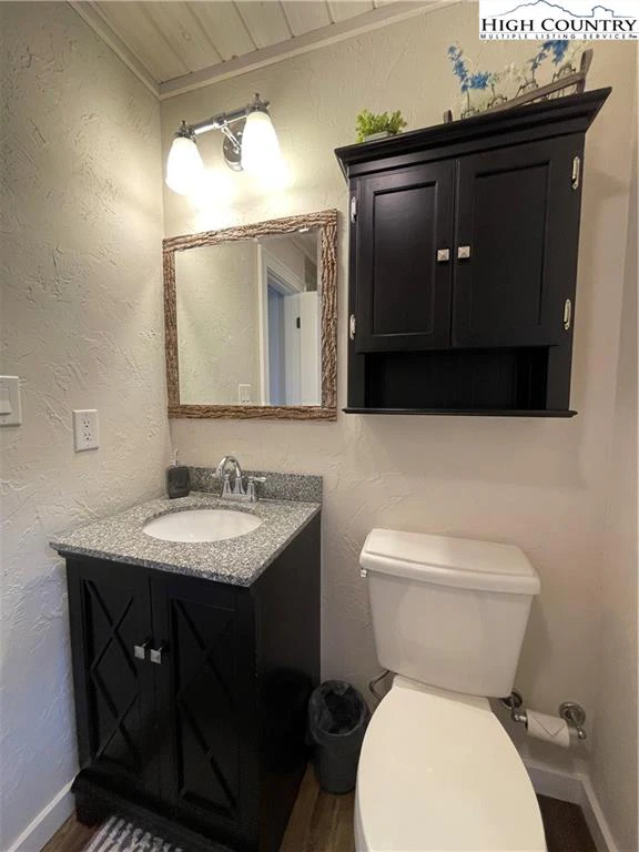 Image number 10 for the current listing