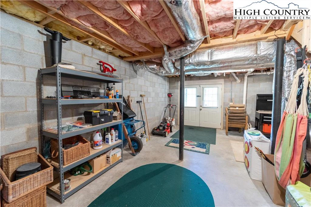Image number 4 for the current listing