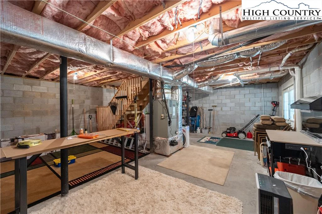 Image number 6 for the current listing