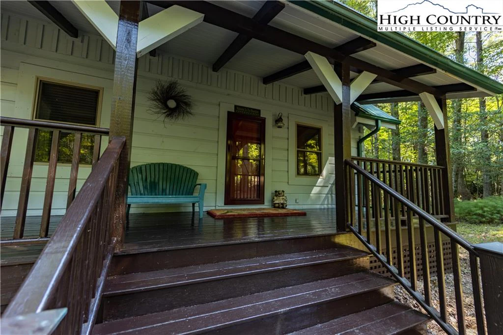 Image number 8 for the current listing