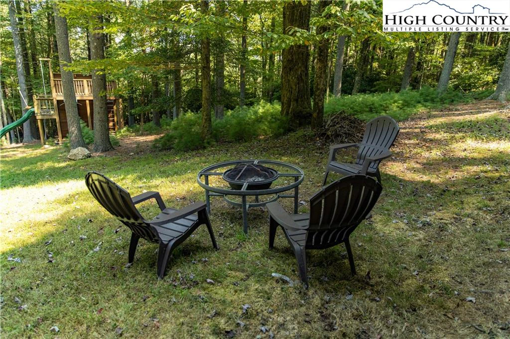 Image number 9 for the current listing