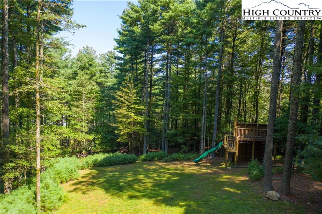 Image number 15 for the current listing
