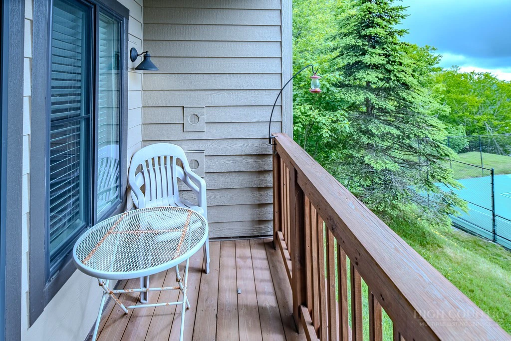 Image number 5 for the current listing