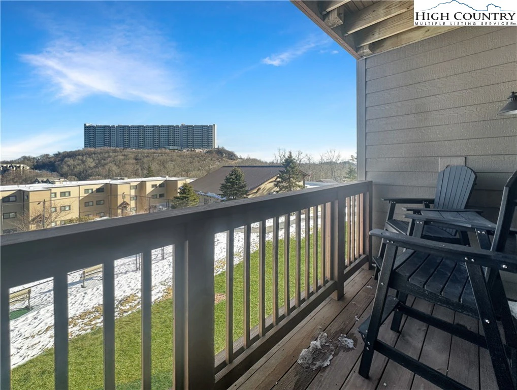 Image number 12 for the current listing