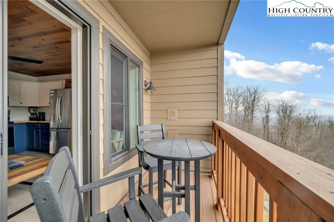 Image number 10 for the current listing