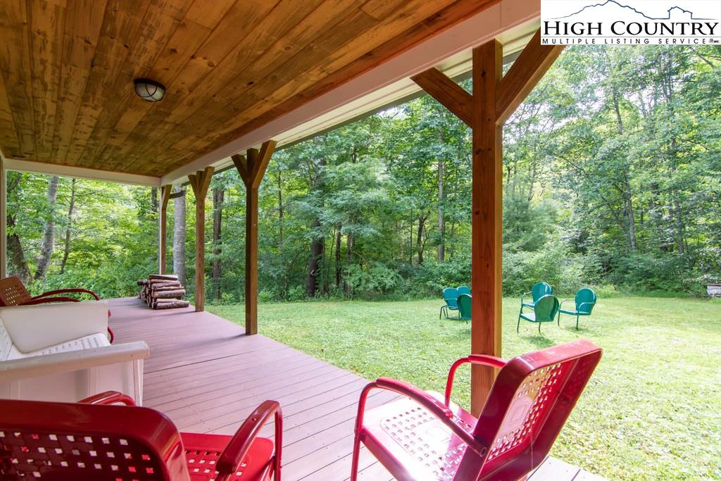 Image number 14 for the current listing