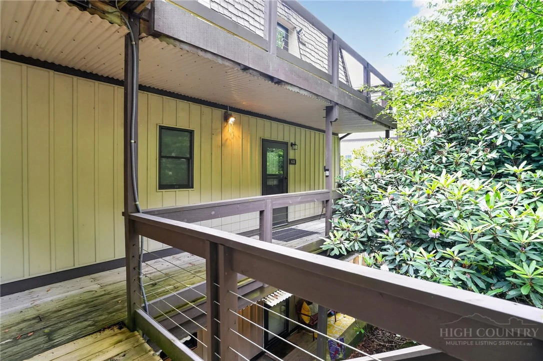 Image number 4 for the current listing