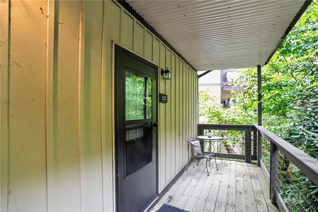 Image number 6 for the current listing