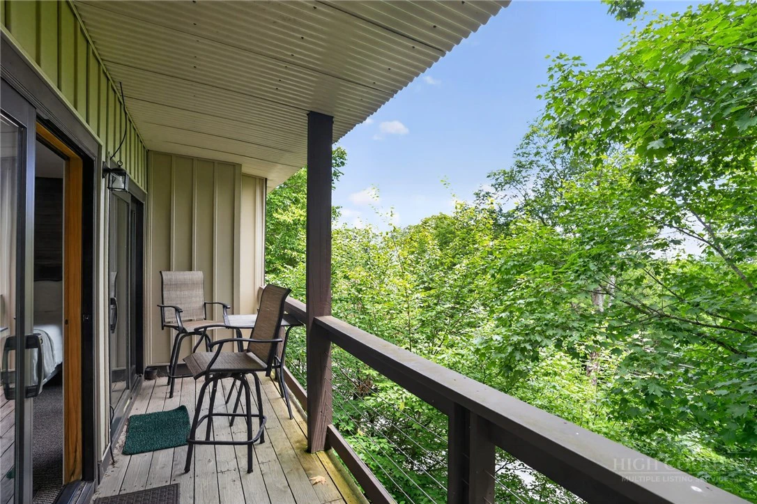 Image number 7 for the current listing