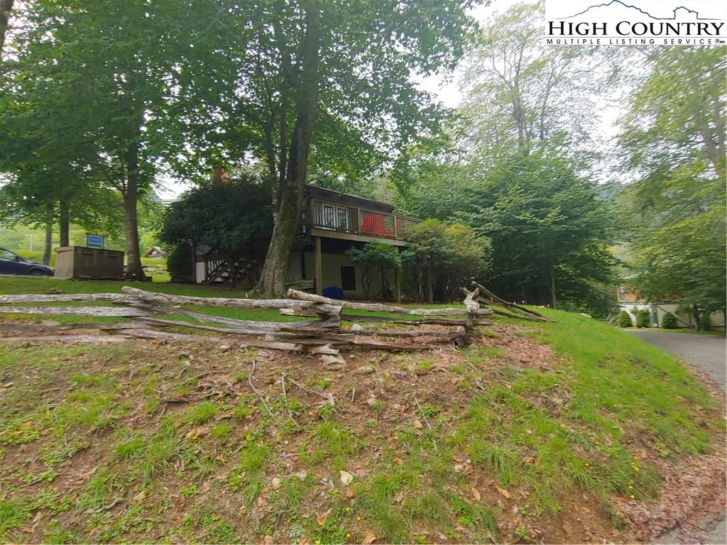 Image number 12 for the current listing