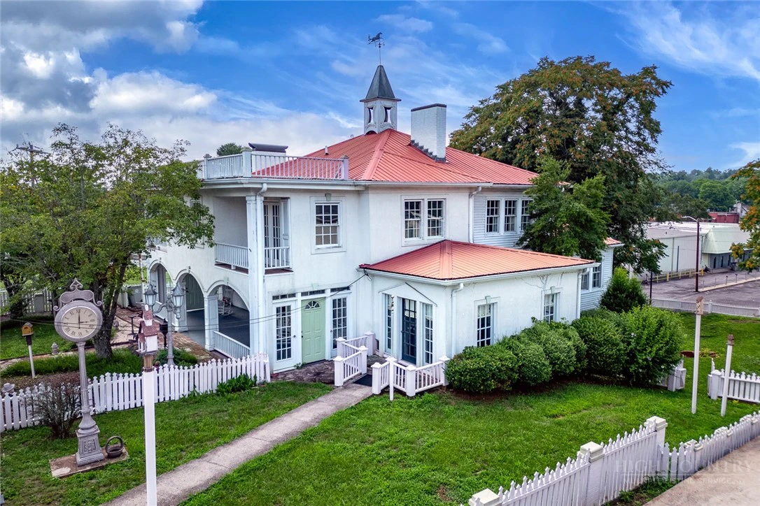 Image number 2 for the current listing