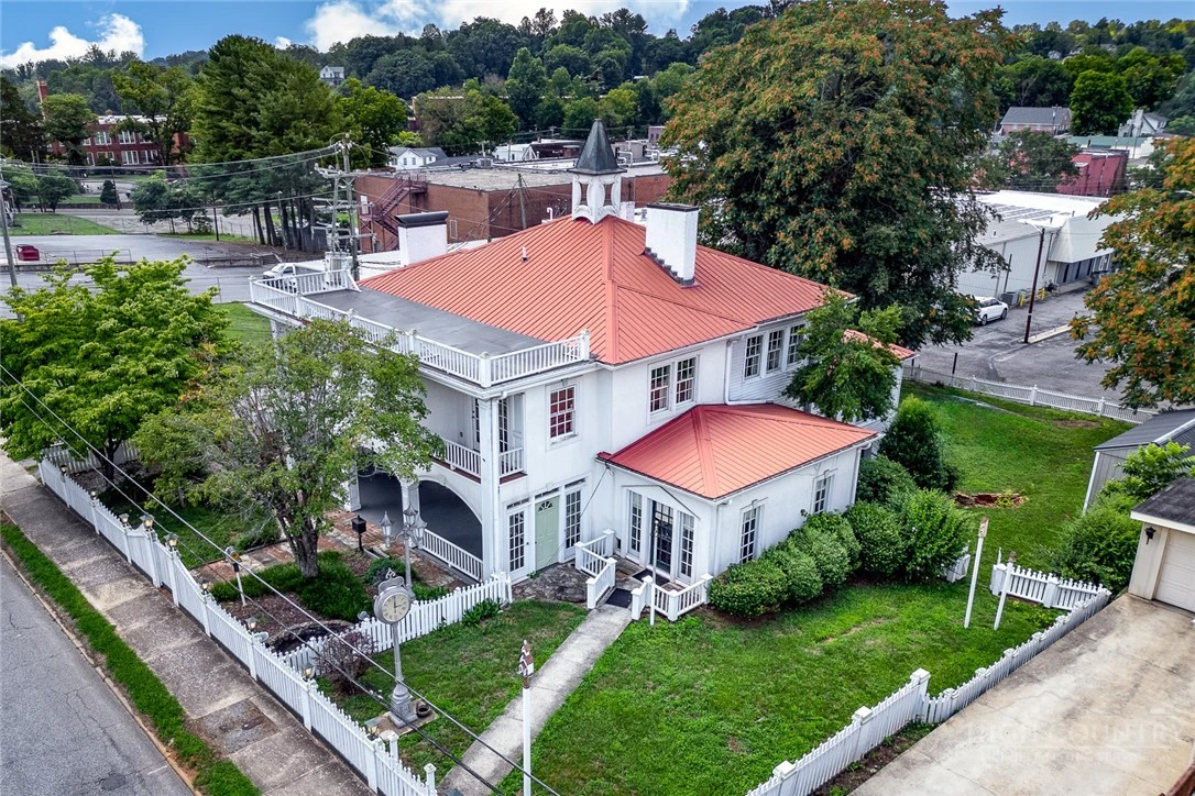 Image number 5 for the current listing