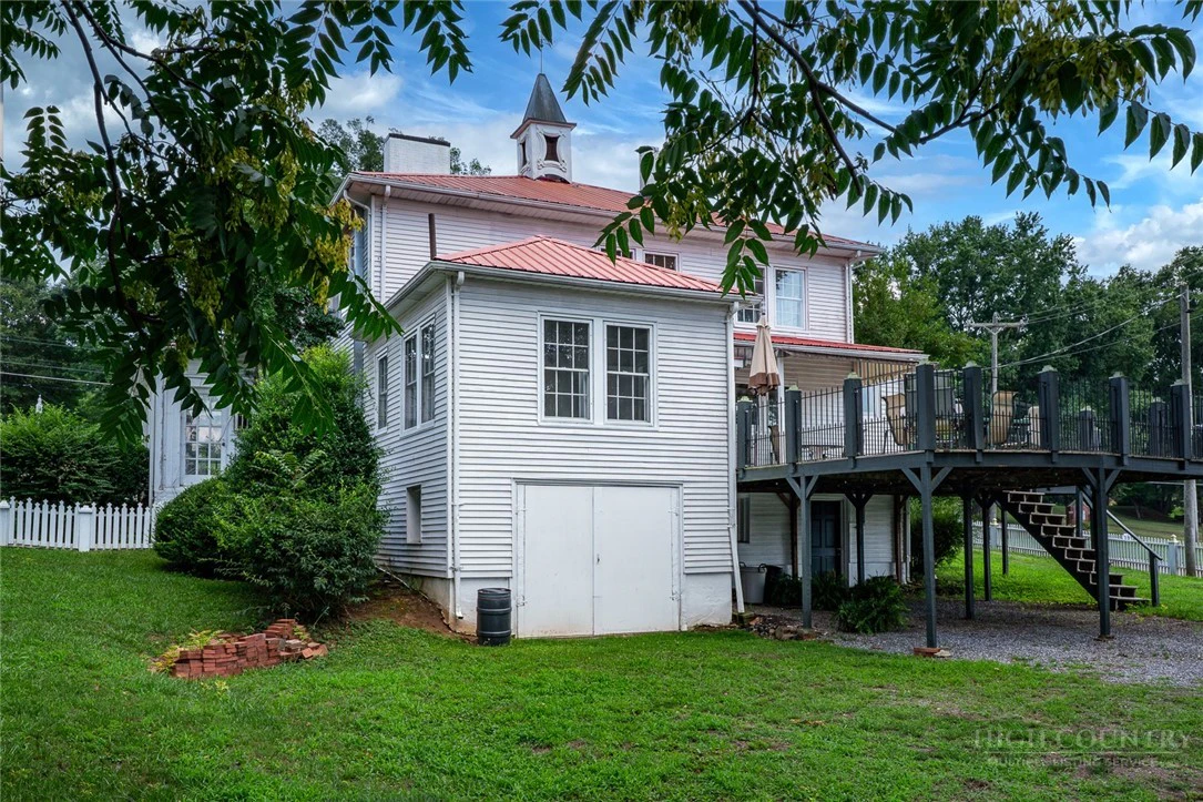 Image number 7 for the current listing