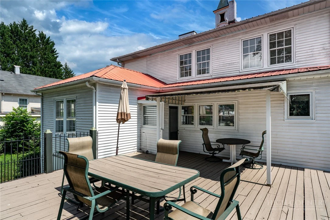 Image number 8 for the current listing
