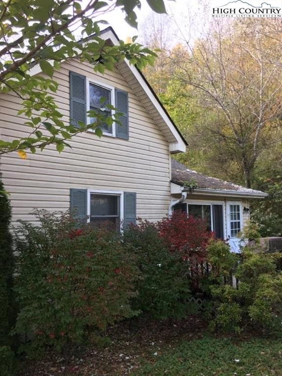 Image number 18 for the current listing