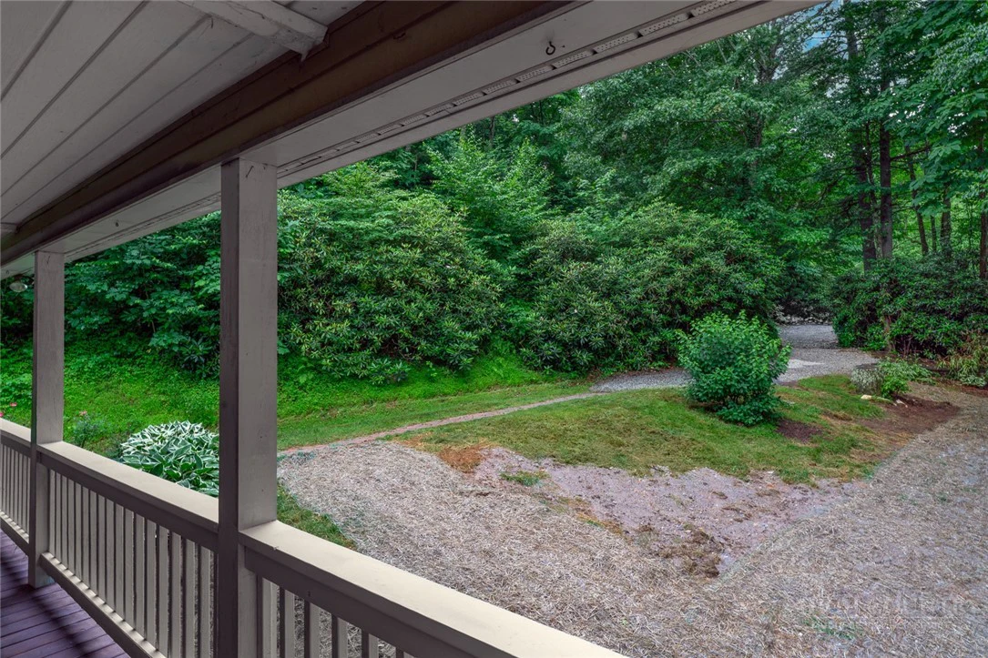 Image number 5 for the current listing