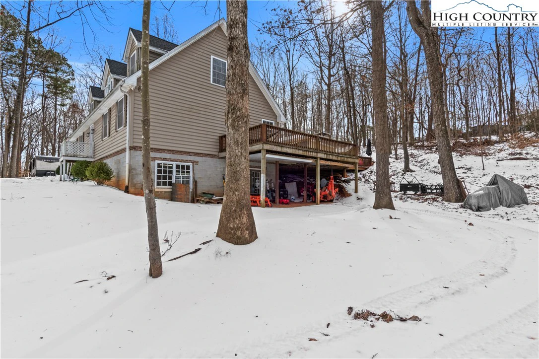 Image number 21 for the current listing