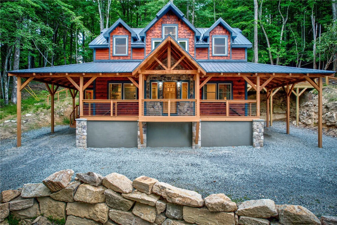 Image number 1 for the current listing