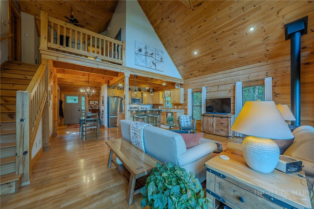 Image number 6 for the current listing