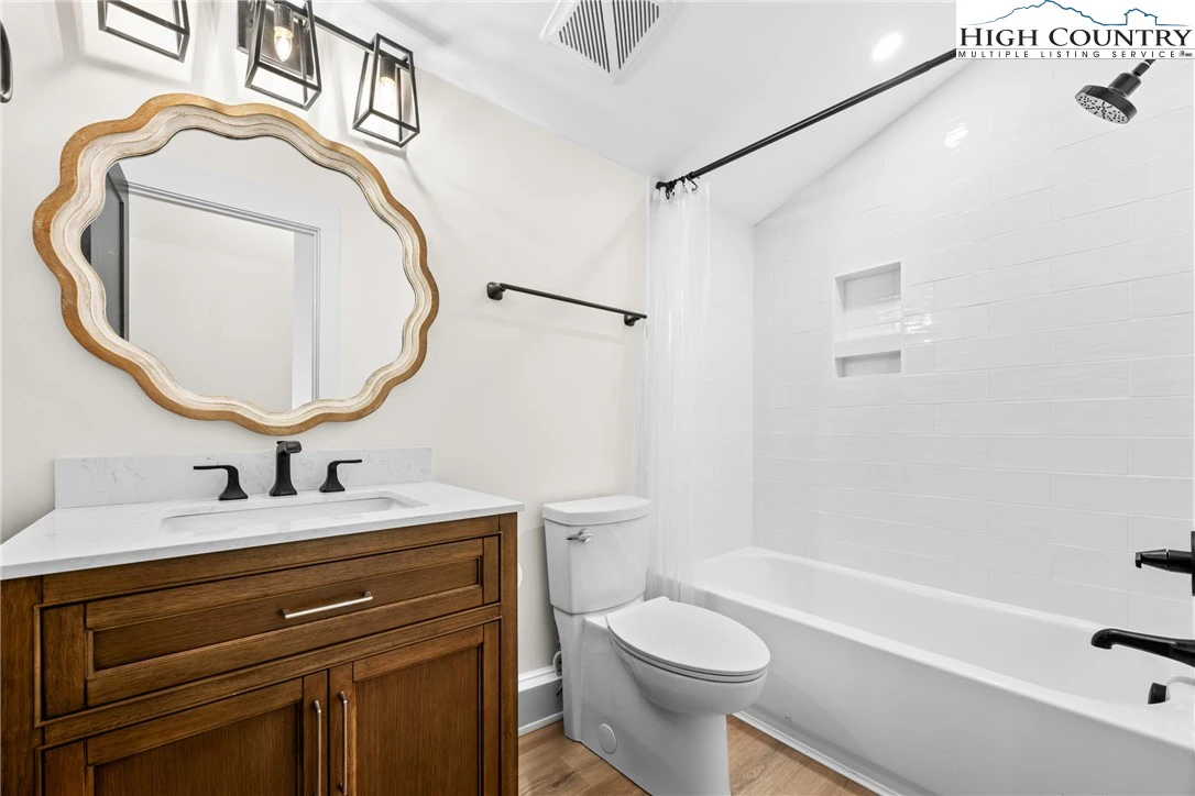 Image number 6 for the current listing
