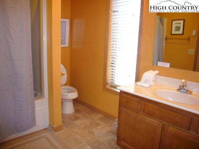 Image number 12 for the current listing