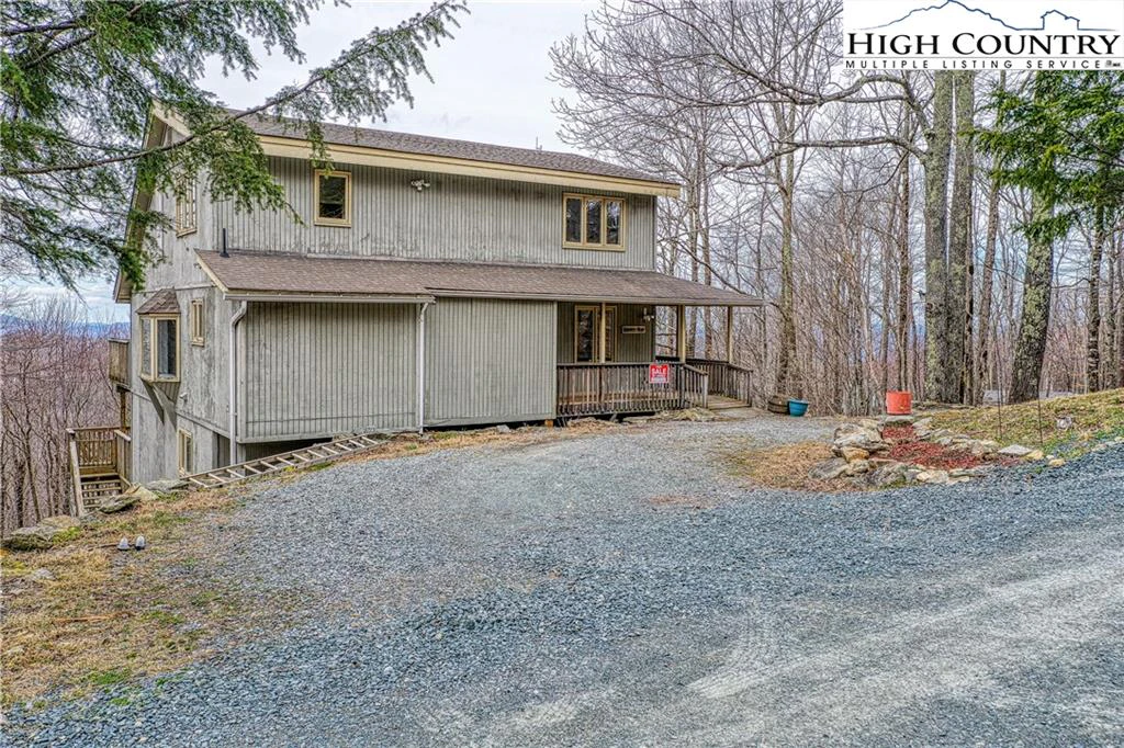 Image number 11 for the current listing