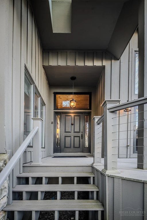Image number 3 for the current listing