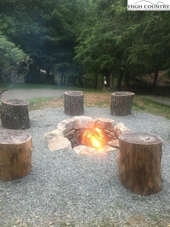 Image number 6 for the current listing