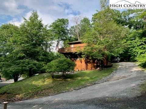 Image number 5 for the current listing