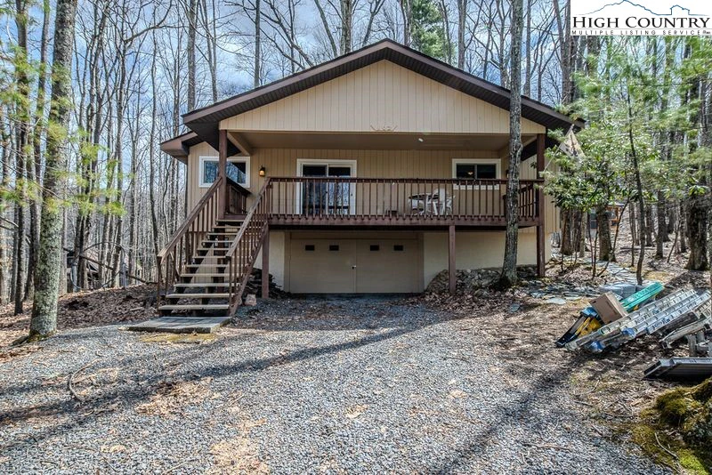 Image number 1 for the current listing