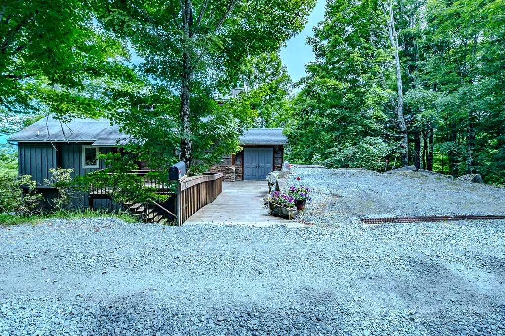 Image number 2 for the current listing